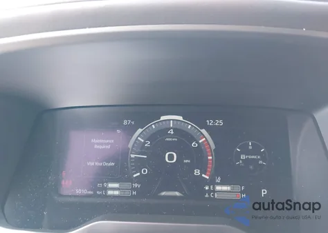 2025 Toyota Tundra Platinum 4Wd z USA, uszkodzony, nr VIN 5TFNA5DB2SX297116